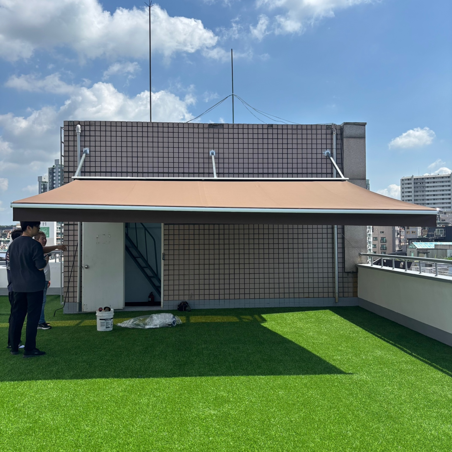 송파구 6층옥상 접이식어닝 설치